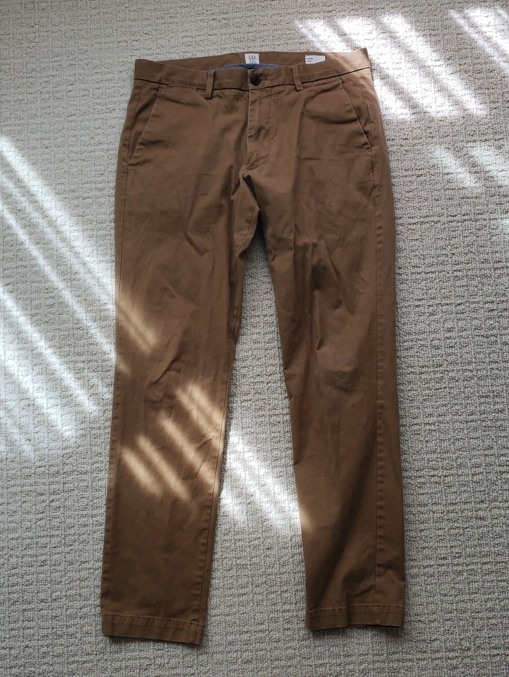 GAP Men's Chinos in Brown Tan